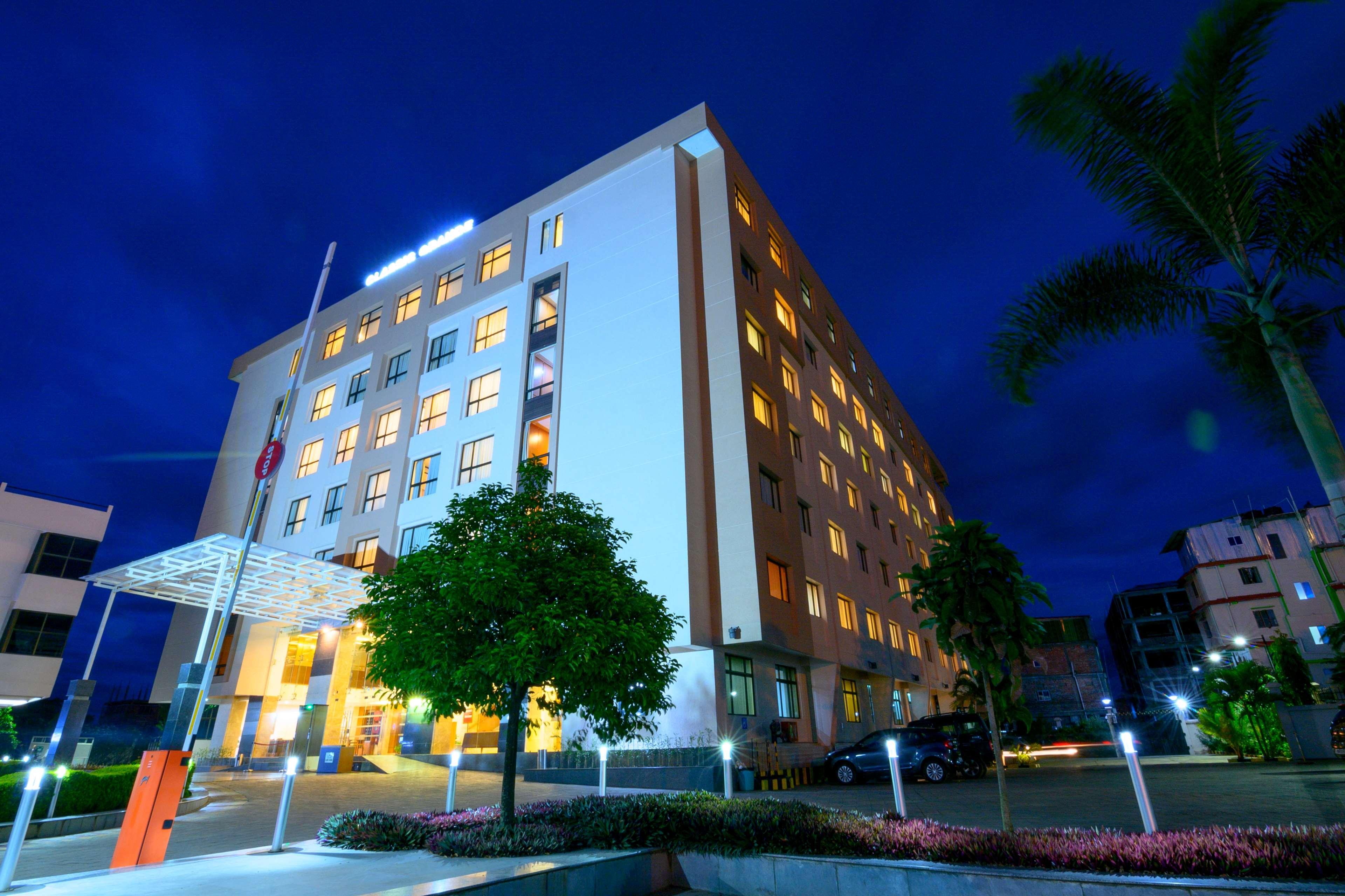 Classic Grande,A Member Of Radisson Hotel Imphal Exterior photo