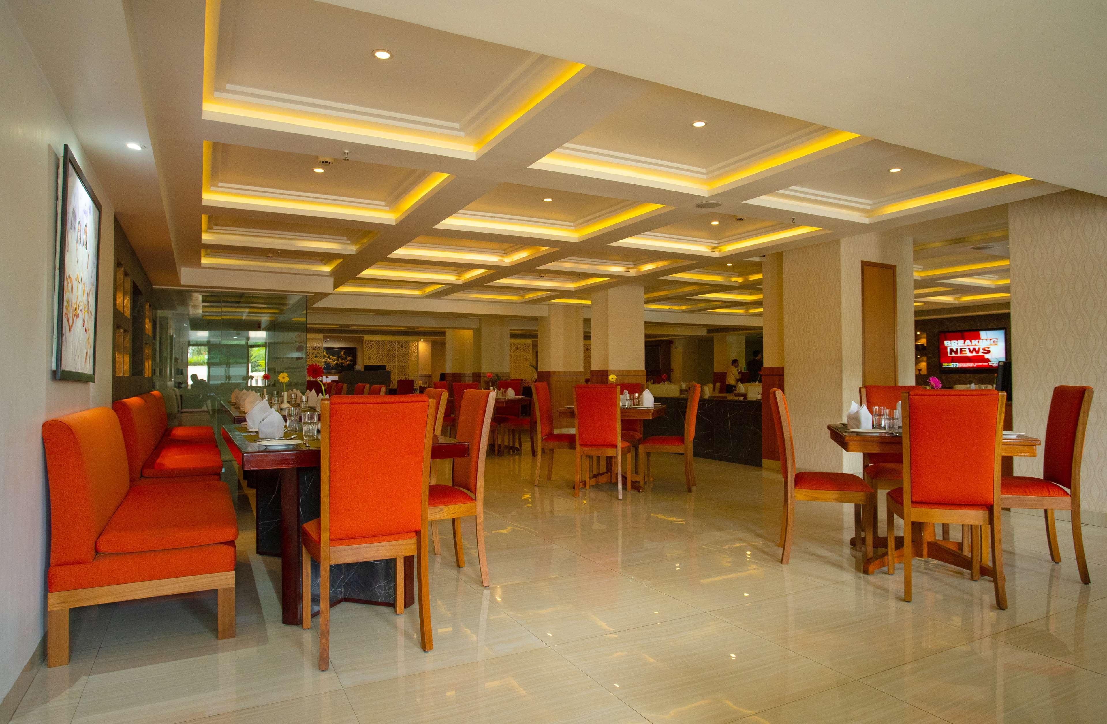 Classic Grande,A Member Of Radisson Hotel Imphal Exterior photo