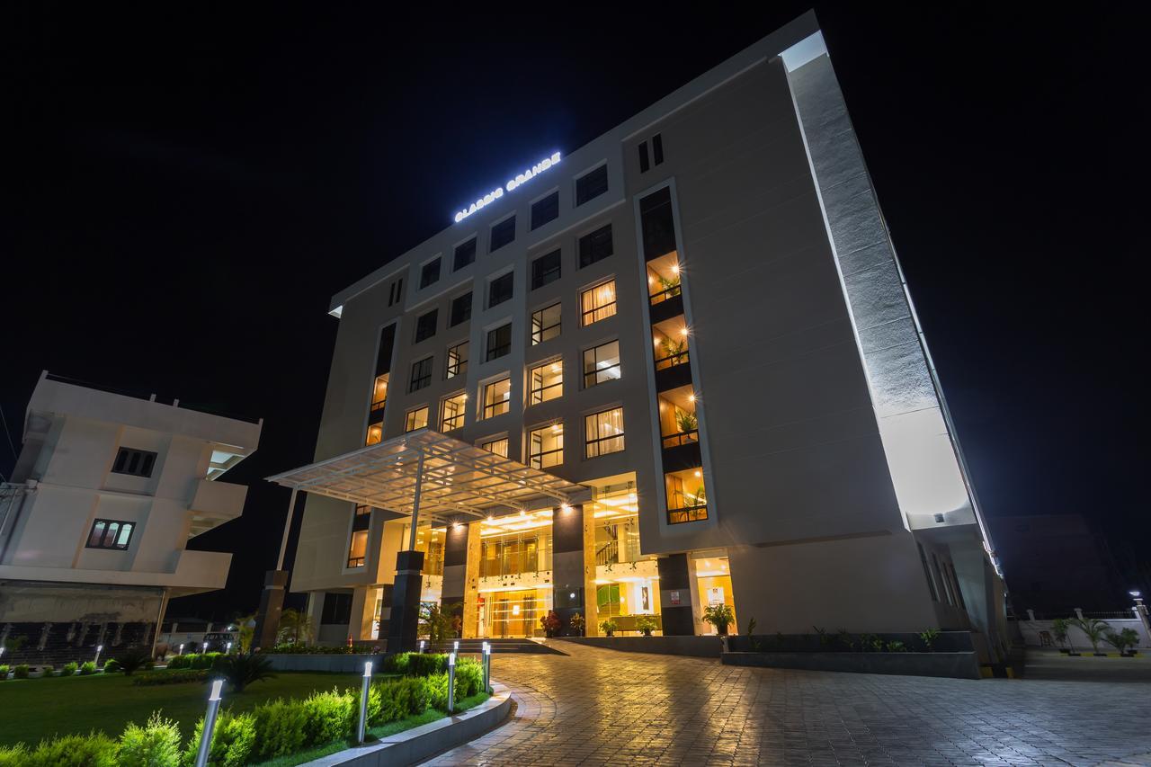 Classic Grande,A Member Of Radisson Hotel Imphal Exterior photo